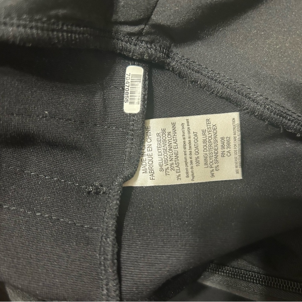 Black Sleeveless Striped Top - Picture 4 of 6